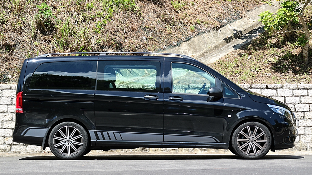 超晒班 Mercedes-Benz Vito 124