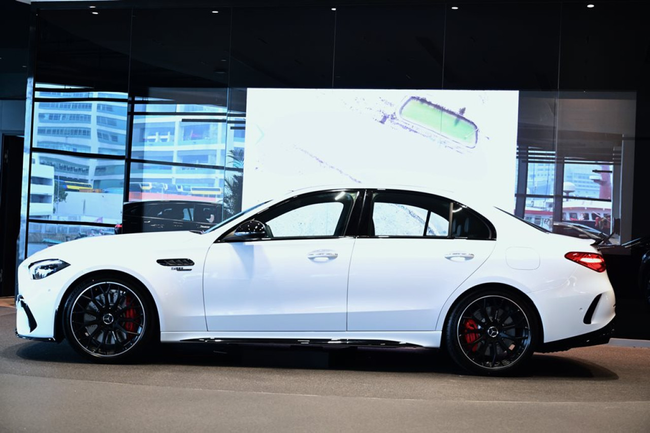 超級房車 Mercedes-AMG C 63 S E Performance