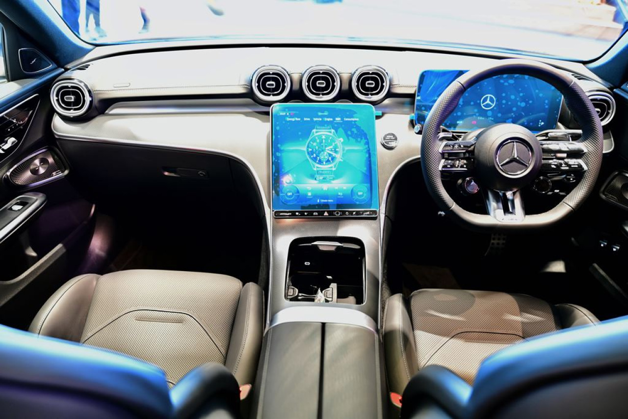 超級房車 Mercedes-AMG C 63 S E Performance