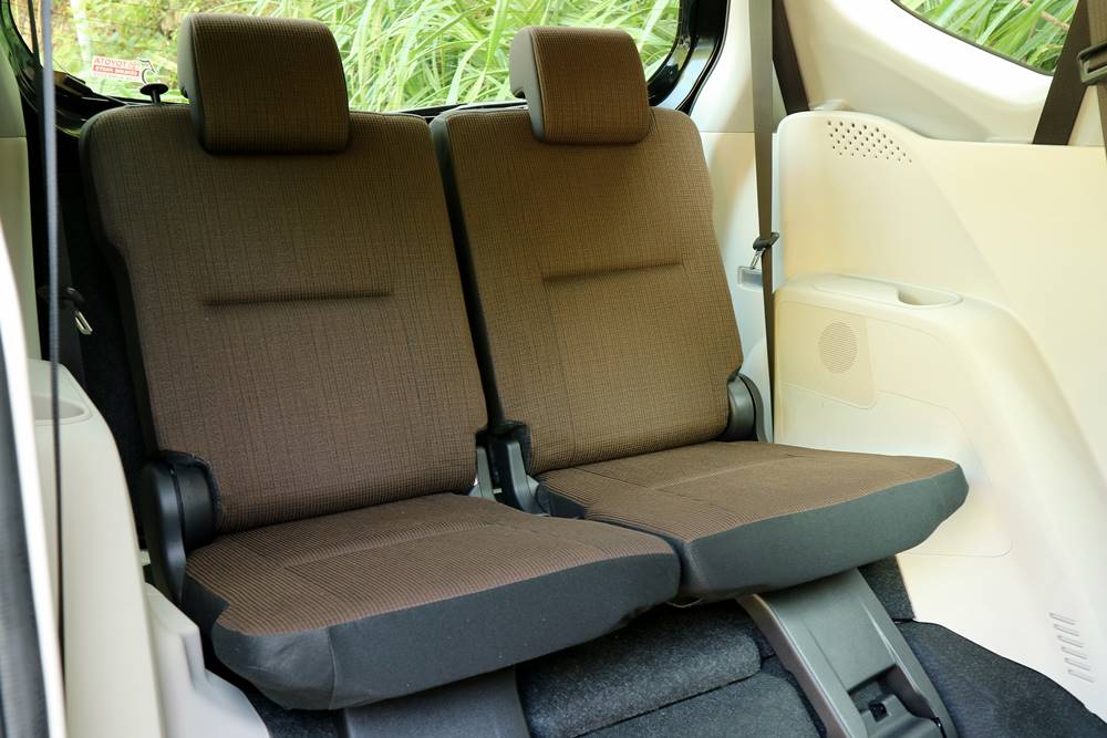 載得多慳得多 Toyota Sienta Hybrid