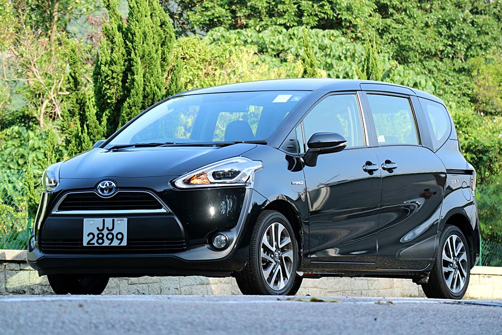 載得多慳得多 Toyota Sienta Hybrid