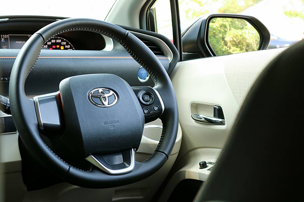 載得多慳得多 Toyota Sienta Hybrid