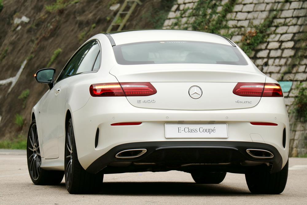 轎跑味返番嚟 Mercedes-Benz E 400 Coupé
