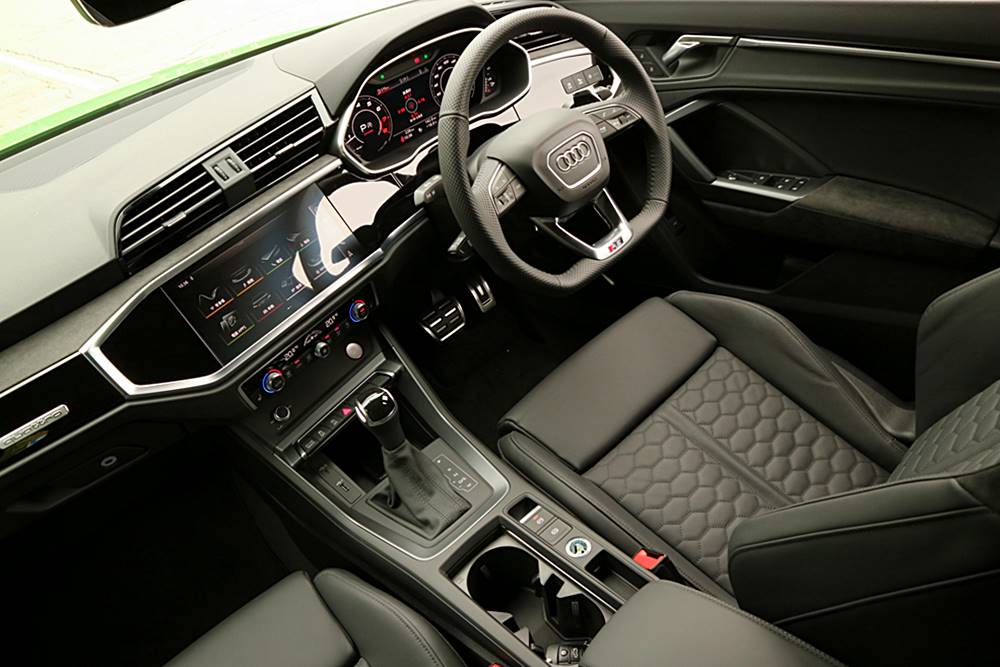 野孩子 Audi RS Q3 Sportback