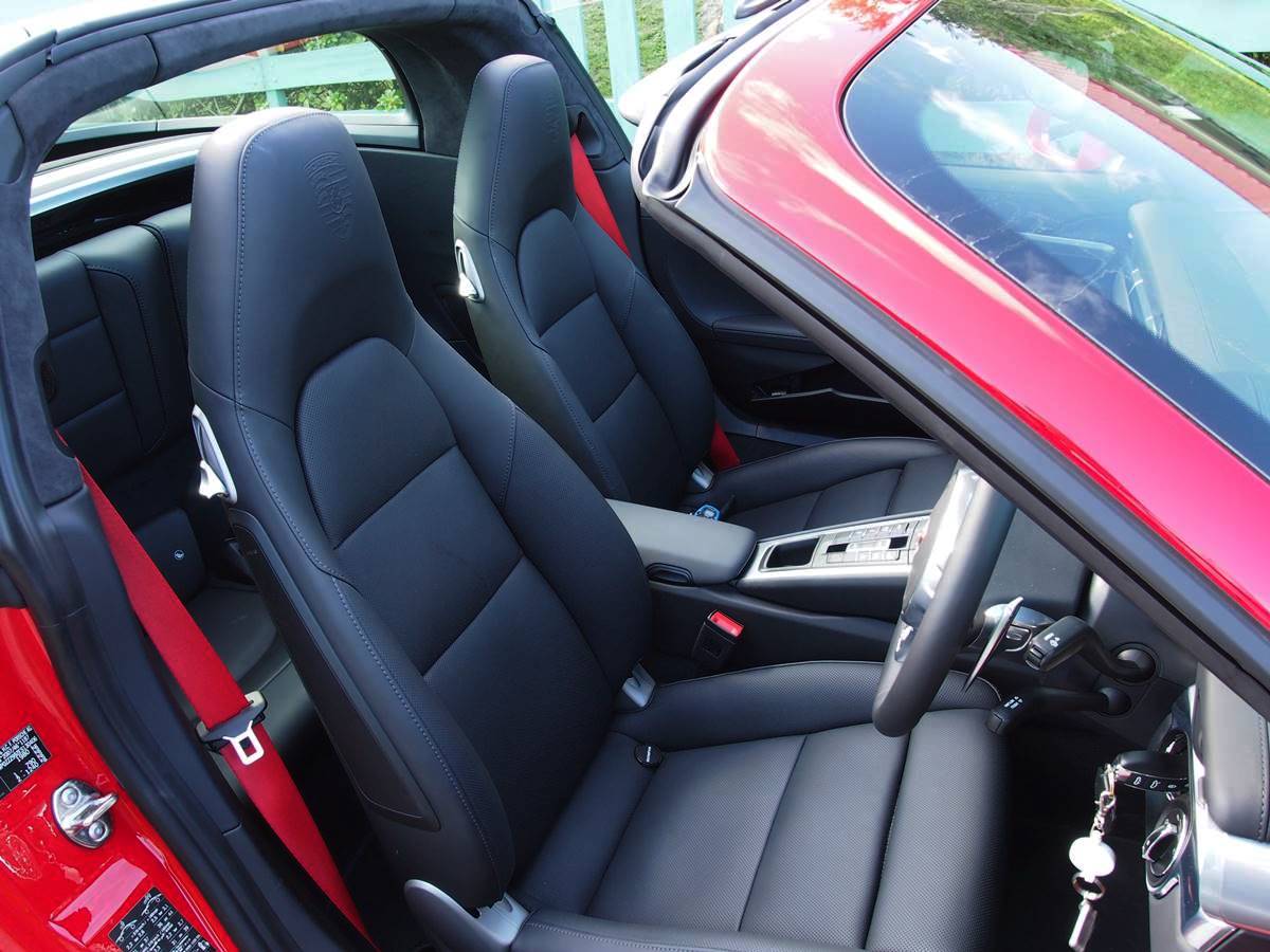 鐵漢柔情 - Porsche 911 Targa