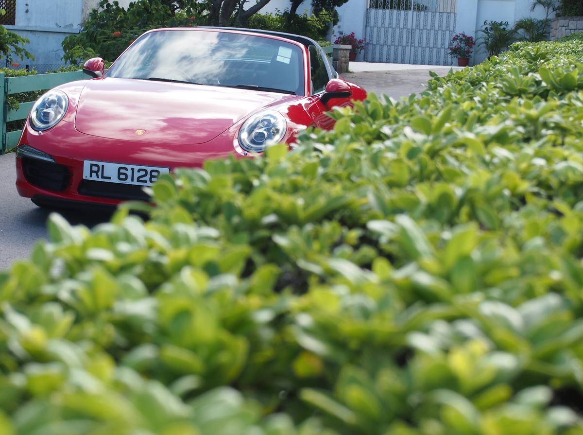 鐵漢柔情 - Porsche 911 Targa