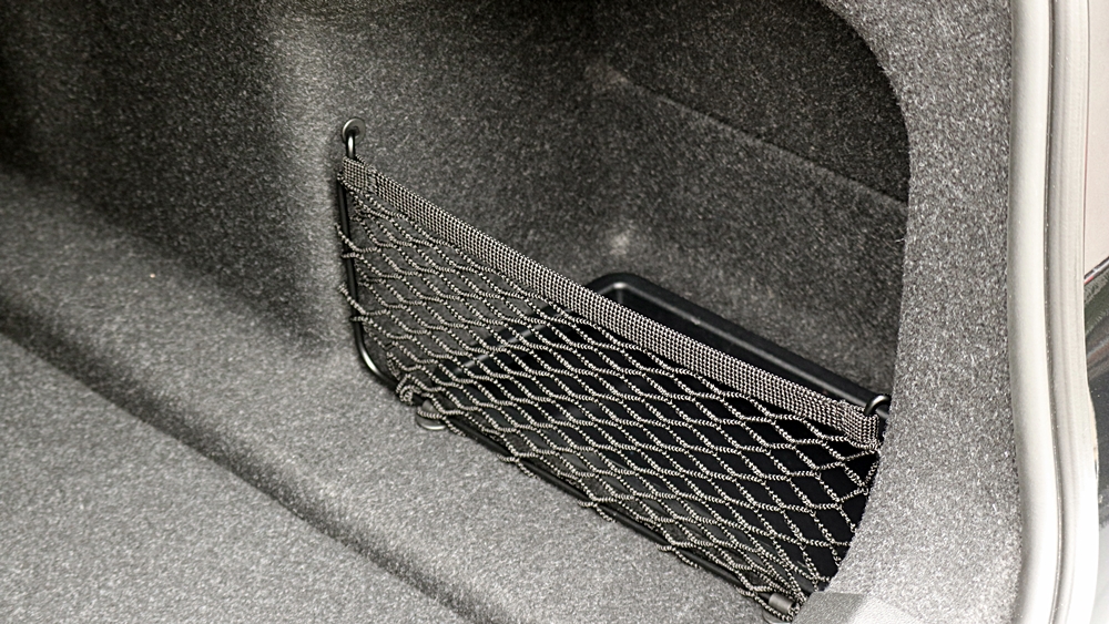 長測報告 BMW 318iA Saloon Sport