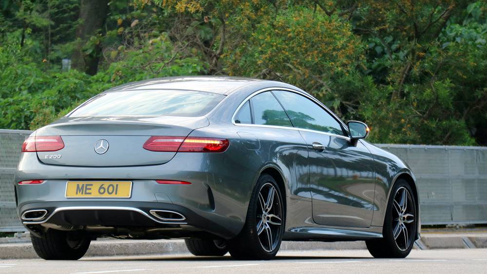 長測報告 Mercedes-Benz E 200 Coupé