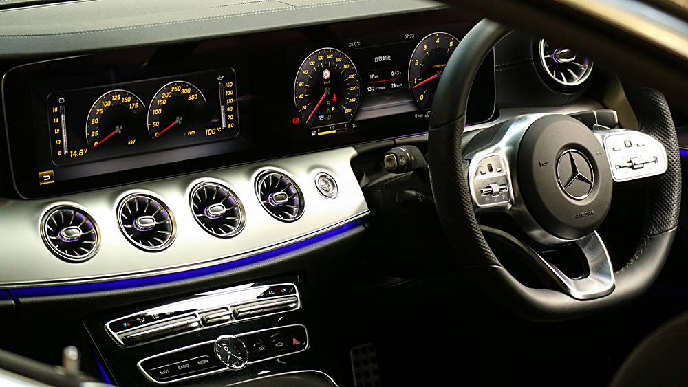 長測報告 Mercedes-Benz E 200 Coupé