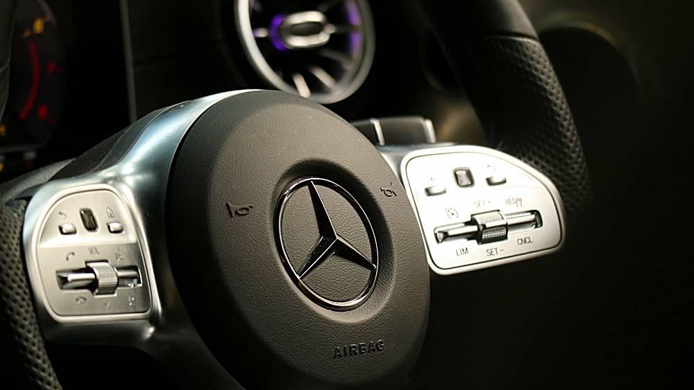 長測報告 Mercedes-Benz E 200 Coupé