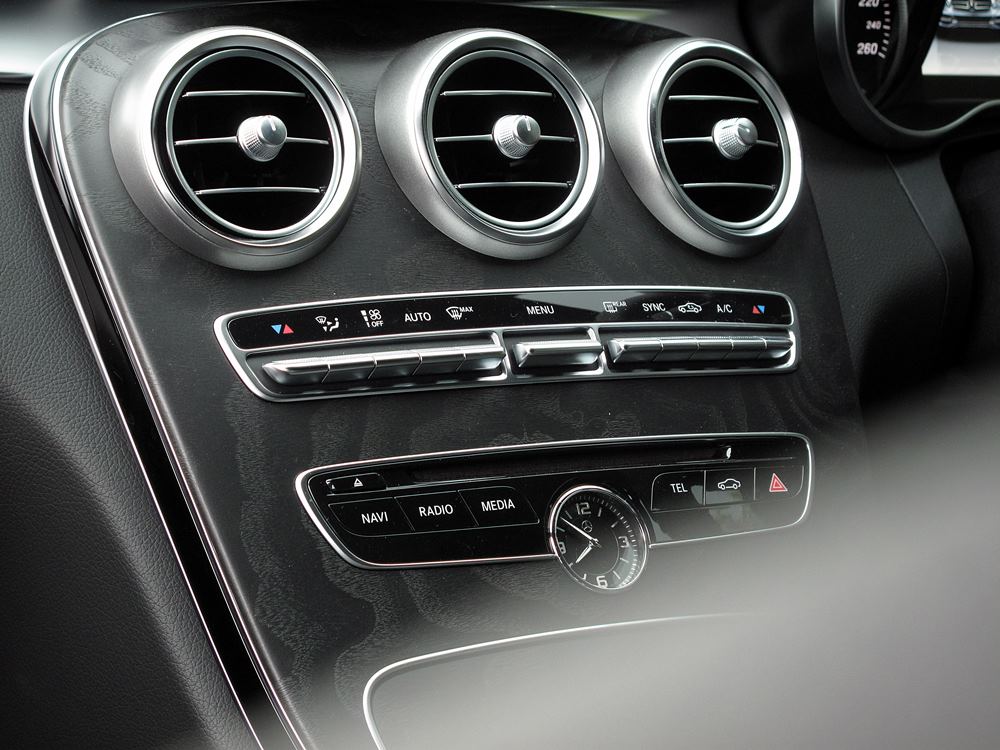 長篇 • 大論 Mercedes-Benz C 200 Estate