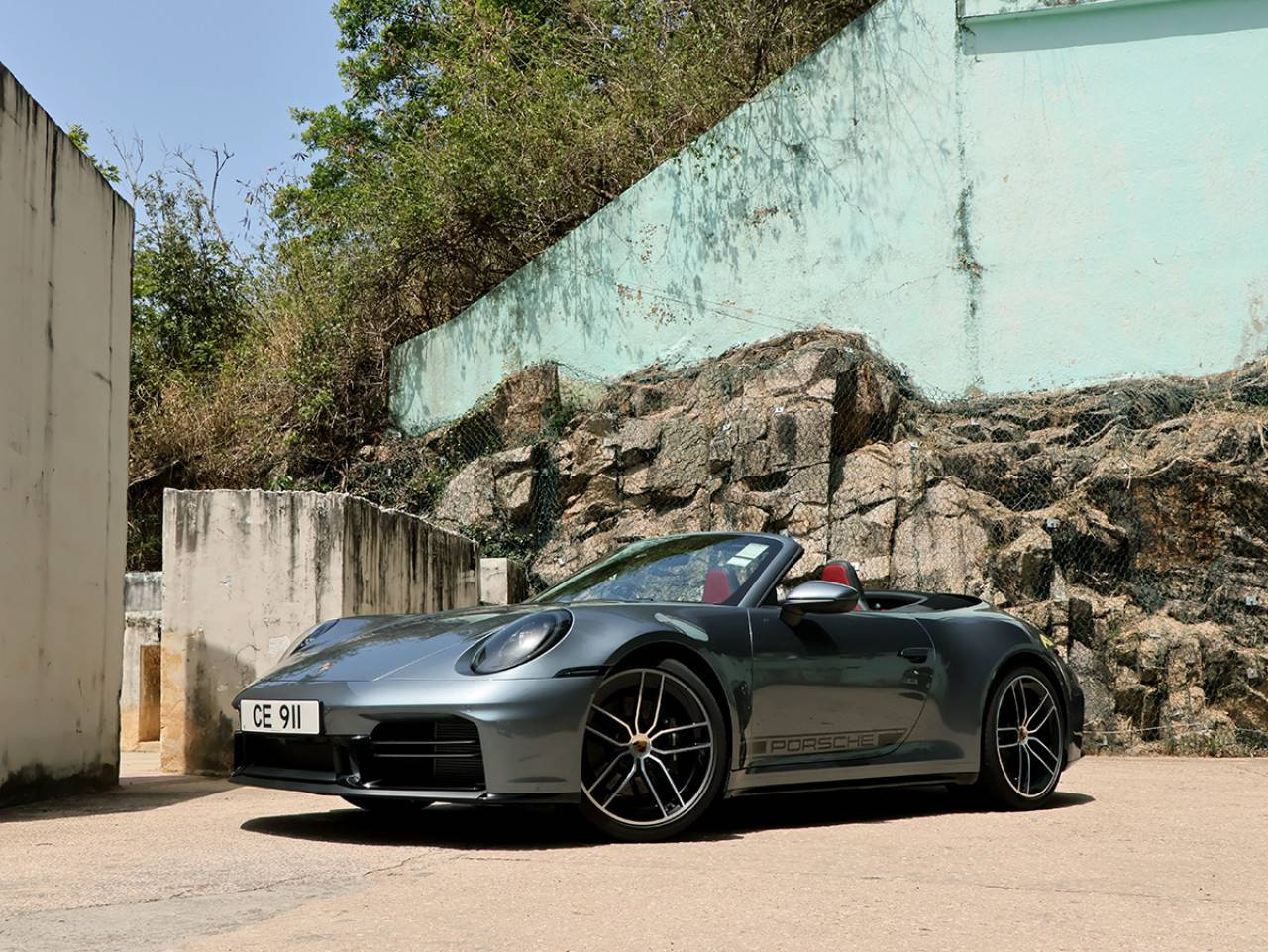 開篷的浪漫 Porsche 911 Carrera Cabriolet