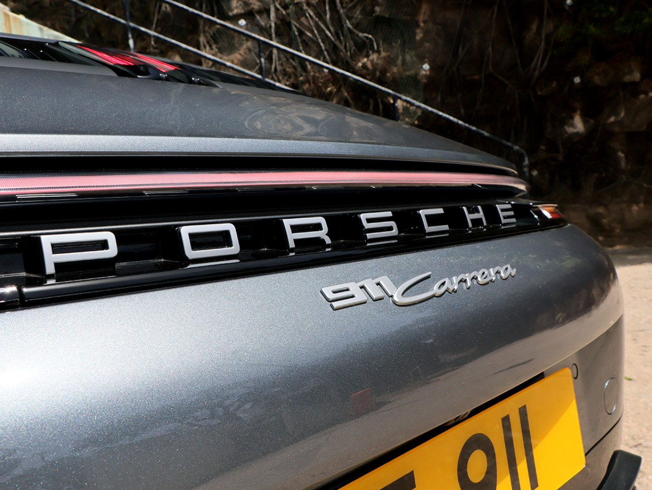 開篷的浪漫 Porsche 911 Carrera Cabriolet