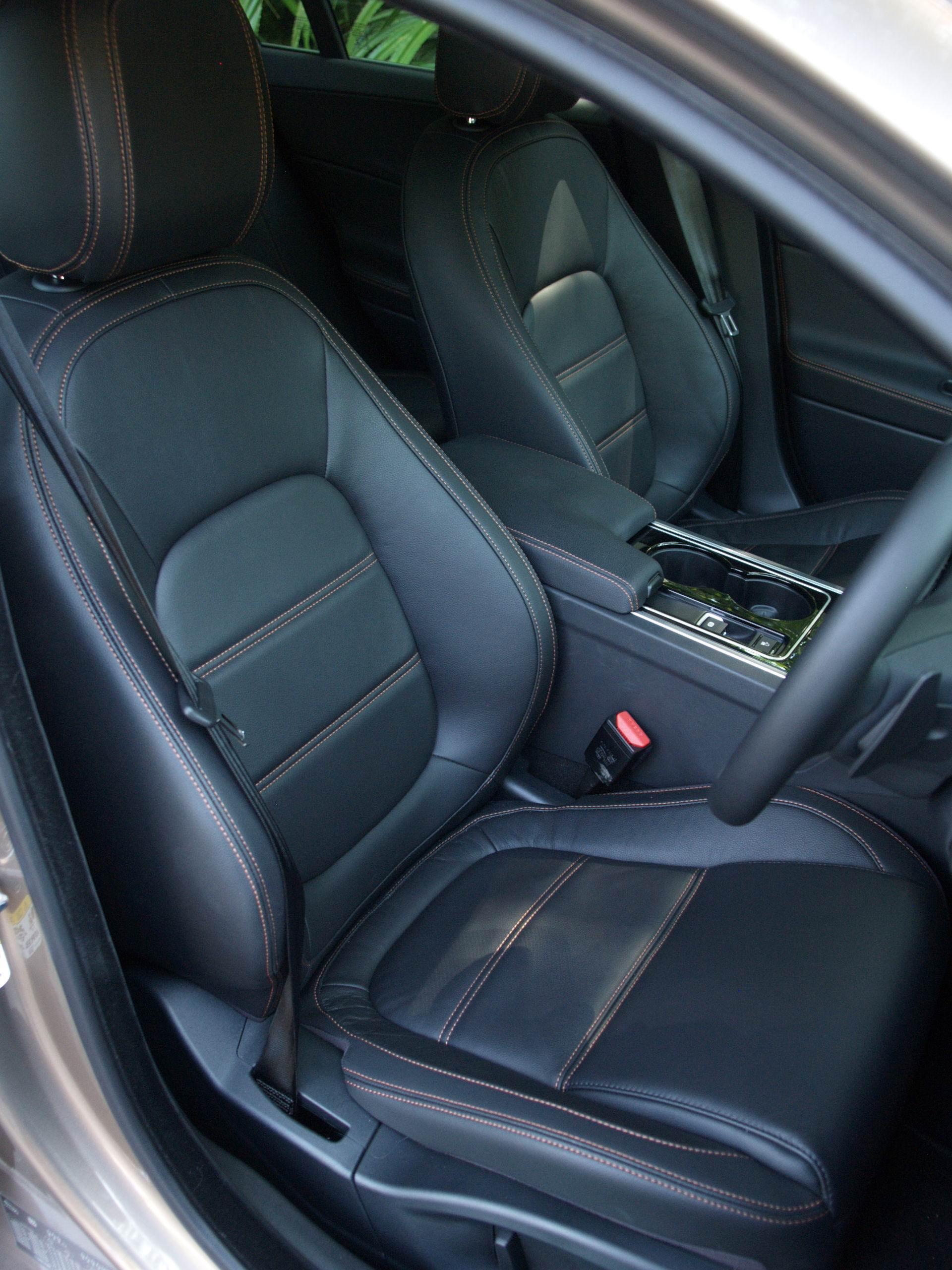 電子獵豹 Jaguar XE Prestige