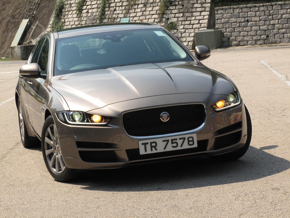 電子獵豹 Jaguar XE Prestige