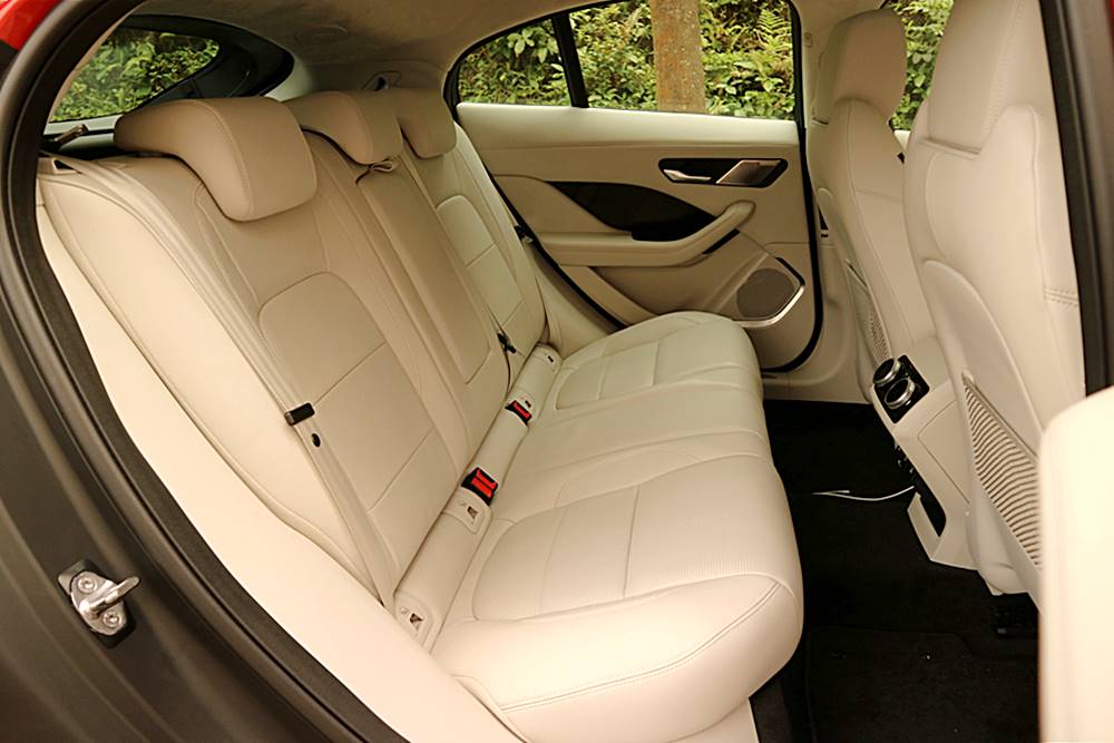 電子豹 Jaguar I-Pace EV400 AWD First Edition