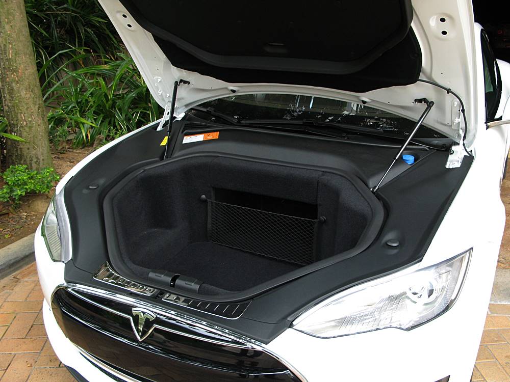 香港首試 - Tesla Model S