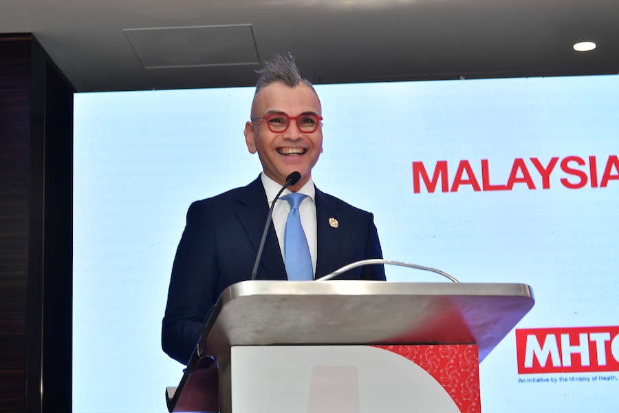 馬來西亞醫療保健旅遊理事會署理行政總裁Farizal B. Jaafar 主持並為本次合作論壇致開幕辭