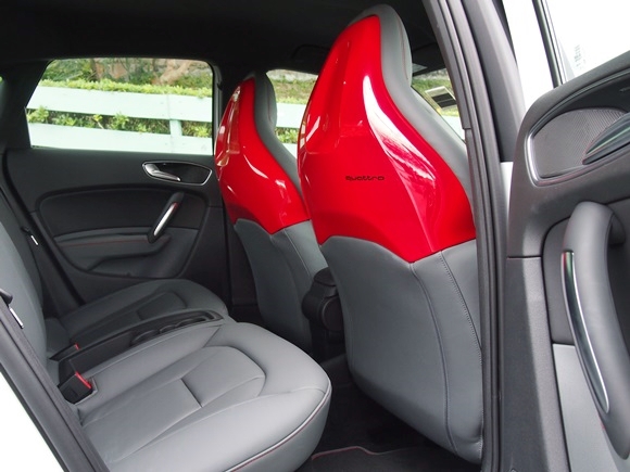 高貴小鋼炮 - 2014 Audi S1 Sportback