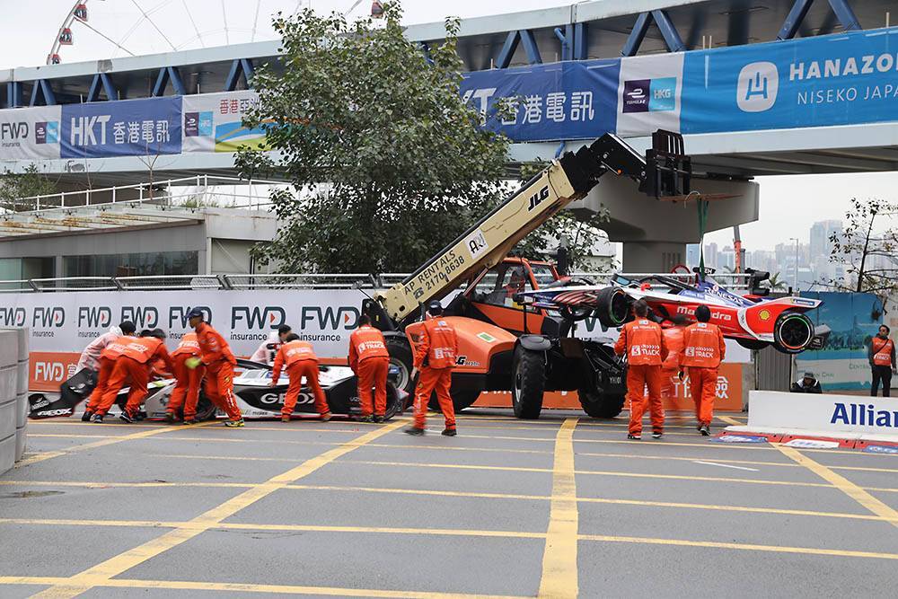 ?在雨中... 電爆中環 - 2019 HKT Formula E Hongkong e-Prix