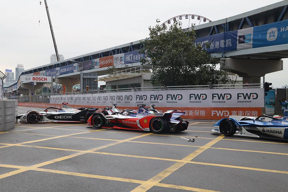 ?在雨中... 電爆中環 - 2019 HKT Formula E Hongkong e-Prix