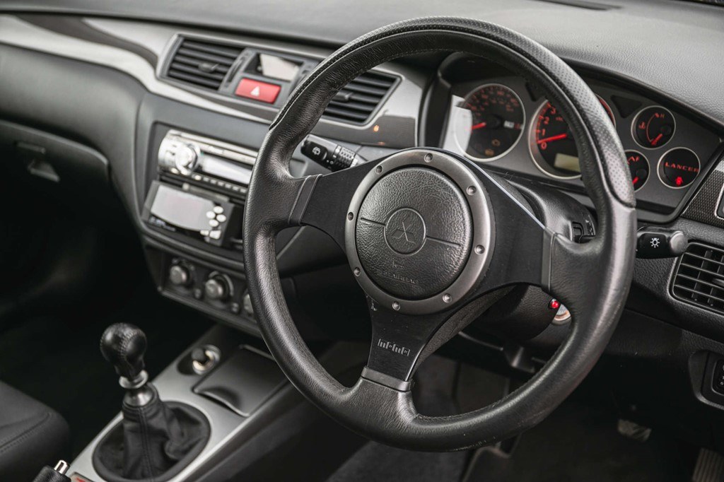 2005 Mitsubishi Evo VIII MR FQ-320/340