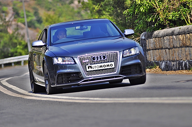 2010 Audi RS5 4.2 quattro