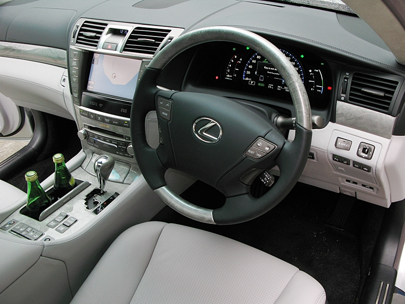 2010 Lexus LS600hL