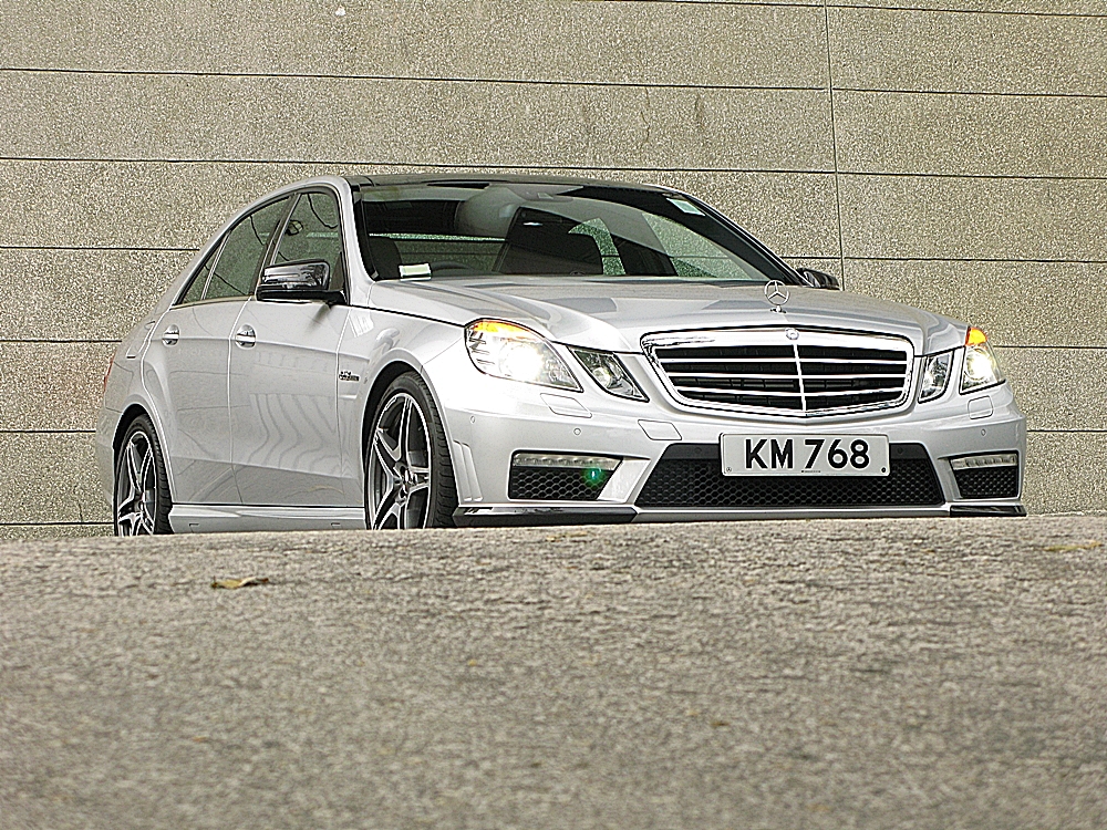 2010 Mercedes-Benz E63 AMG
