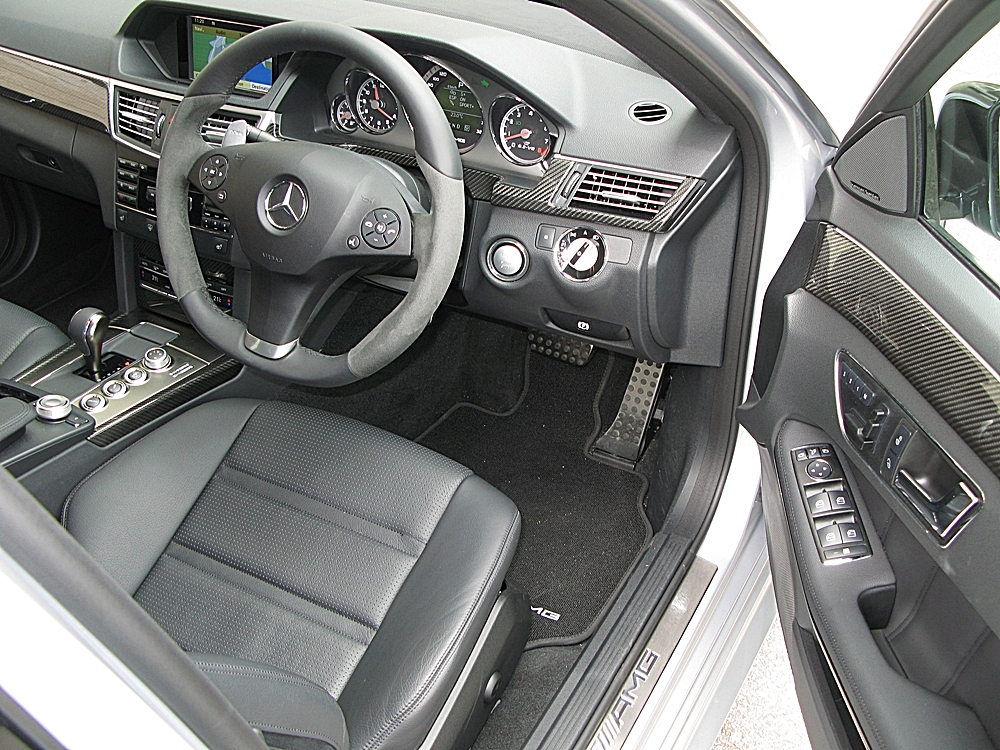 2010 Mercedes-Benz E63 AMG