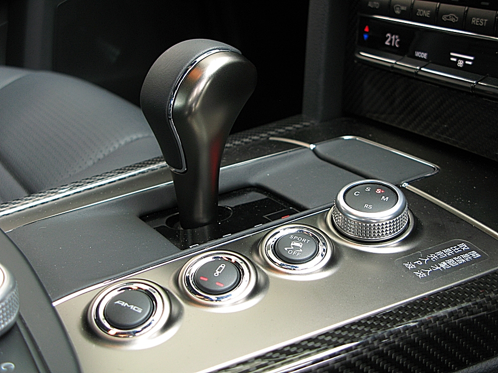 2010 Mercedes-Benz E63 AMG