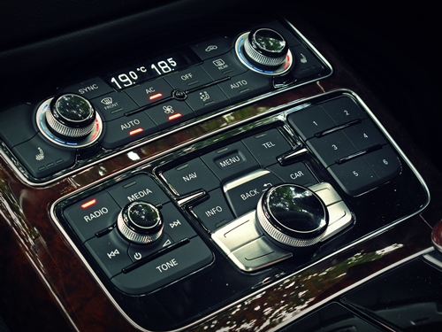 2011 Audi A8 LWB 3.0 TFSI quattro