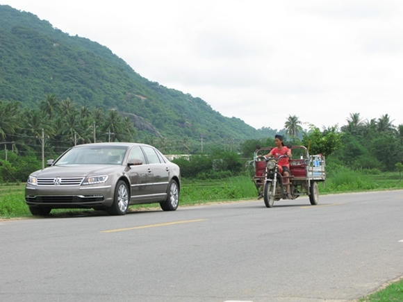 2011 Volkswagen Phaeton 3.6