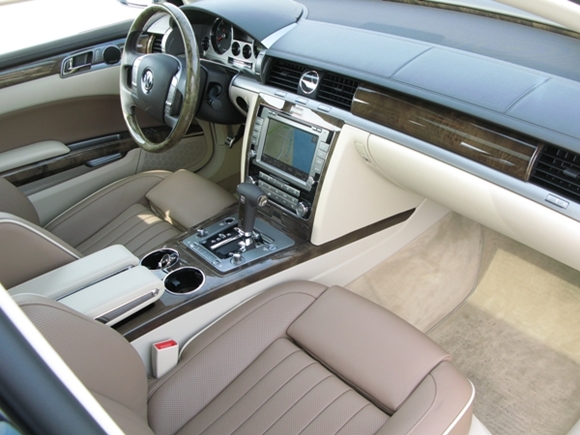 2011 Volkswagen Phaeton 3.6