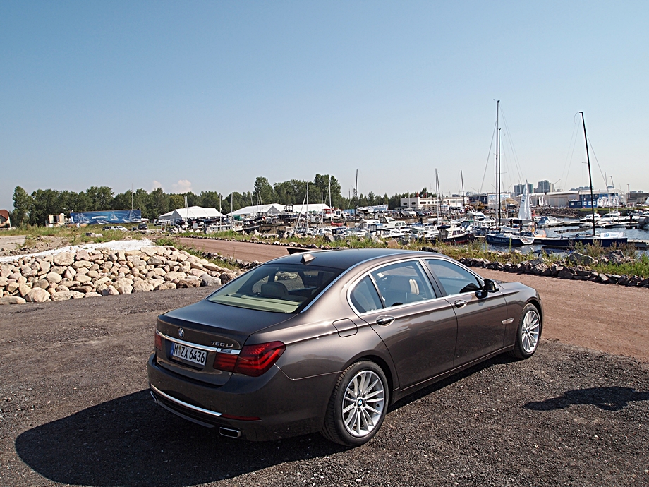 2012 BMW 7 Series