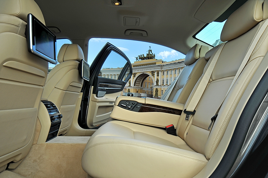 2012 BMW 7 Series