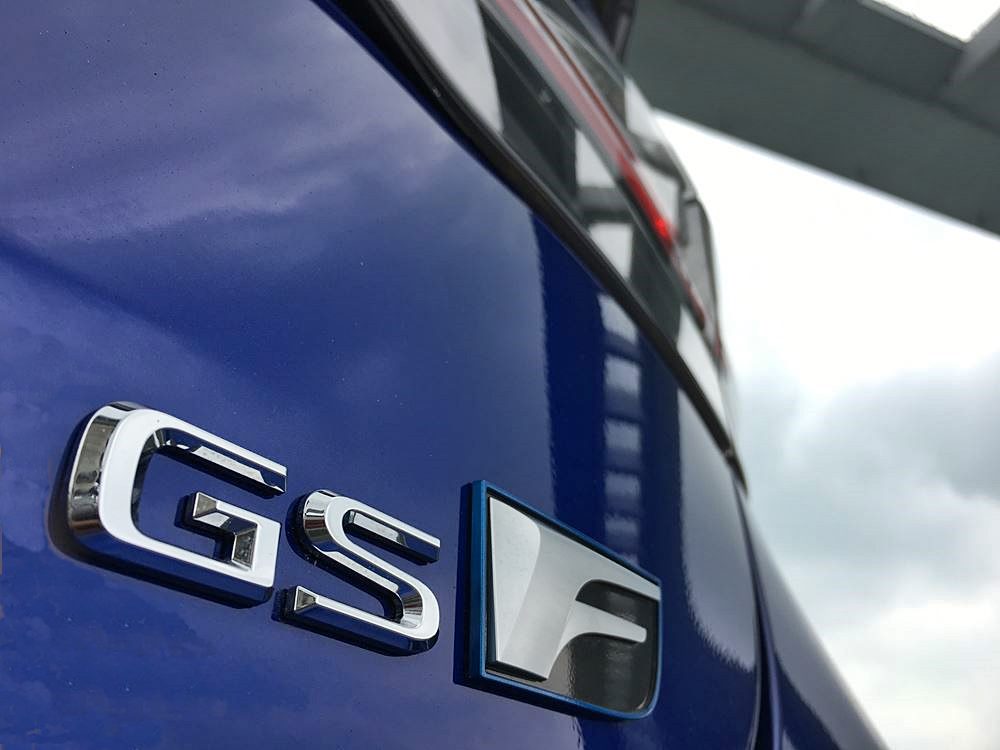 5公升巨肺的浪漫 Lexus GS F