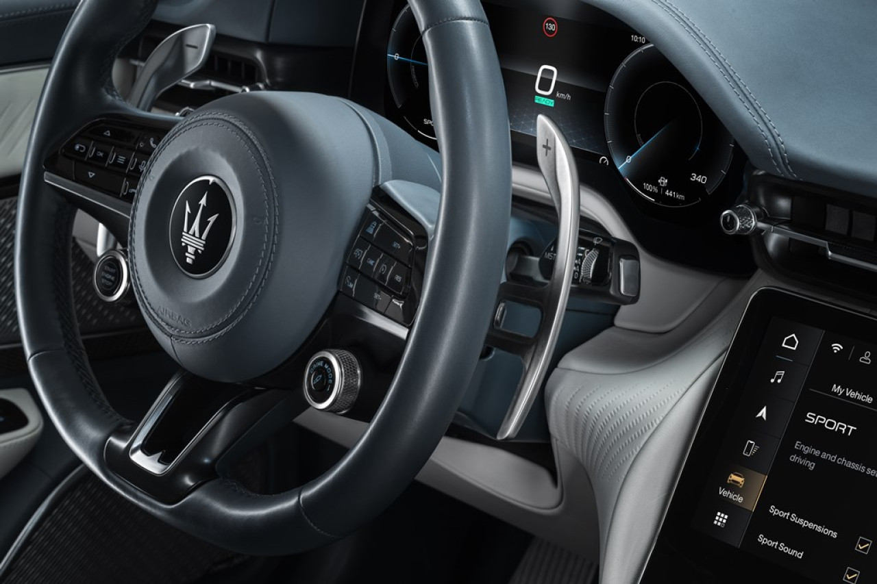 750匹馬力純電動 Maserati GranCabrio Folgore