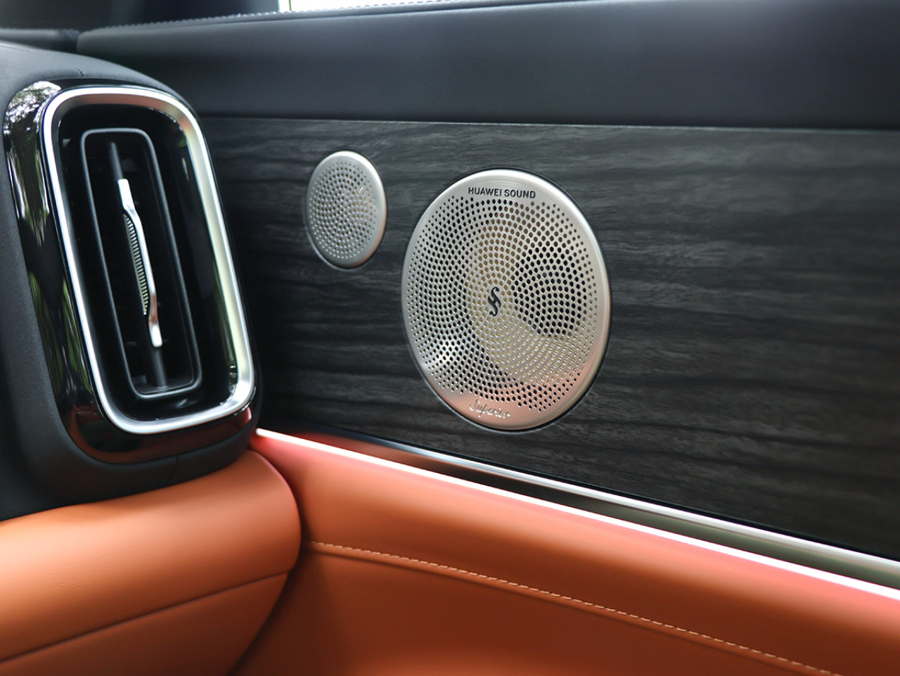 AITO M9在澳門推出