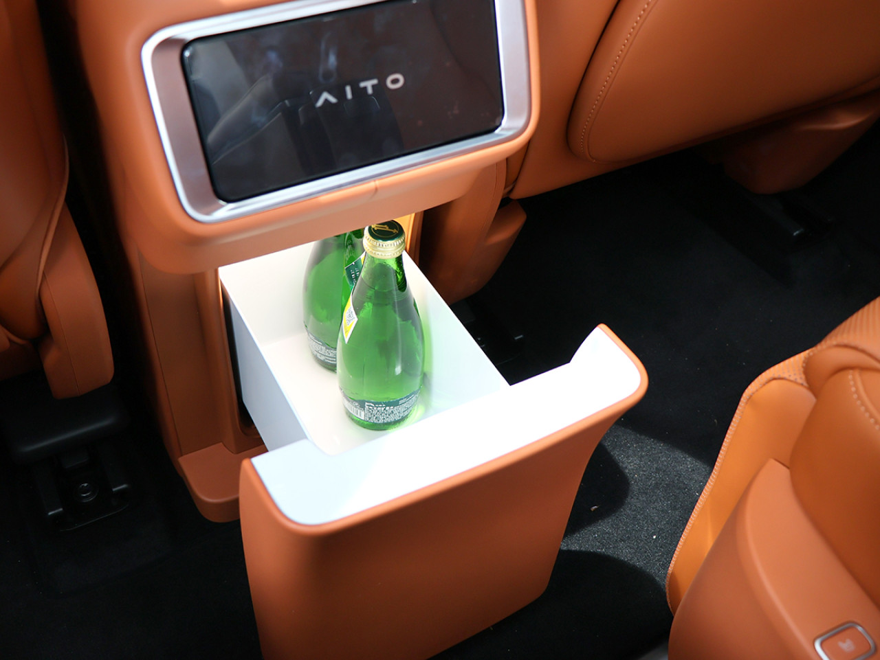 AITO M9在澳門推出