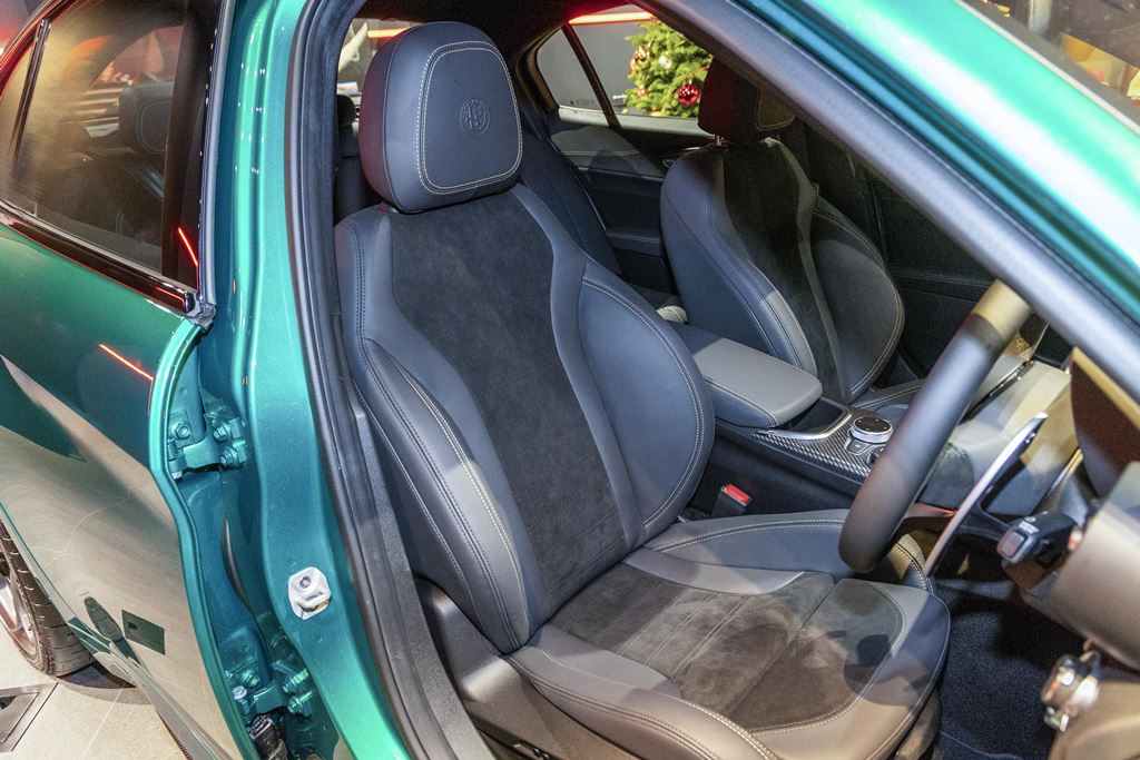 Alfa Romeo Quadrifoglio 100° Anniversario百周年特別版