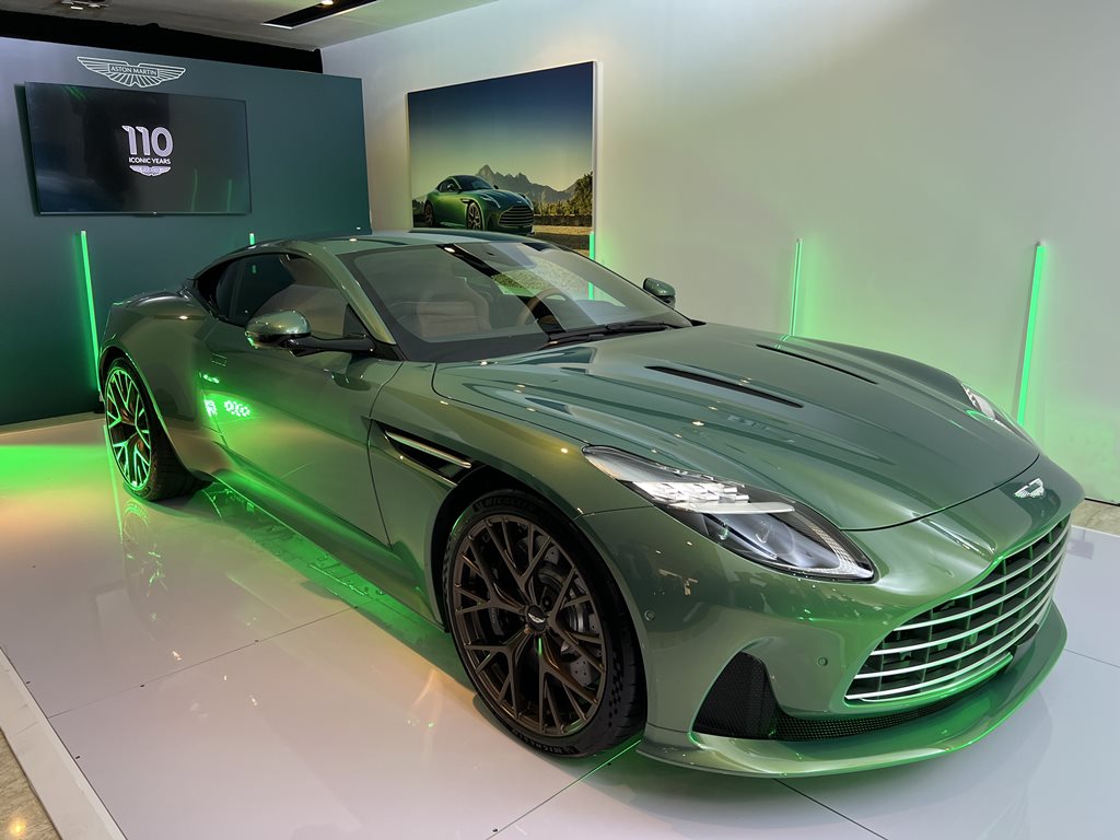 Aston Martin DB12 來港展出