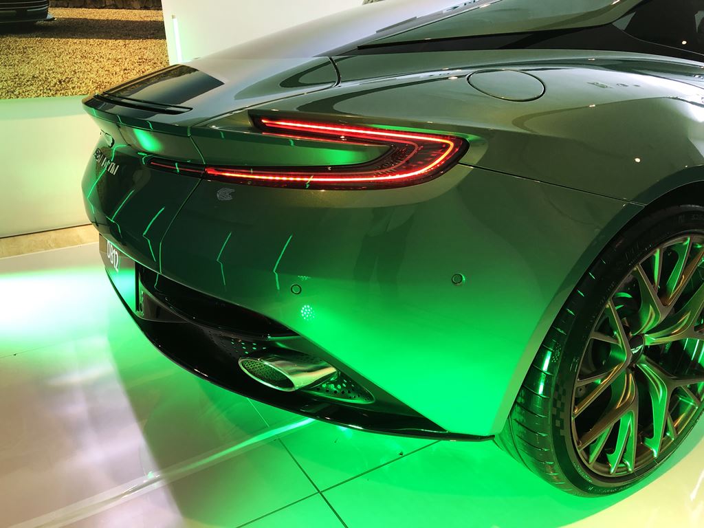 Aston Martin DB12 來港展出