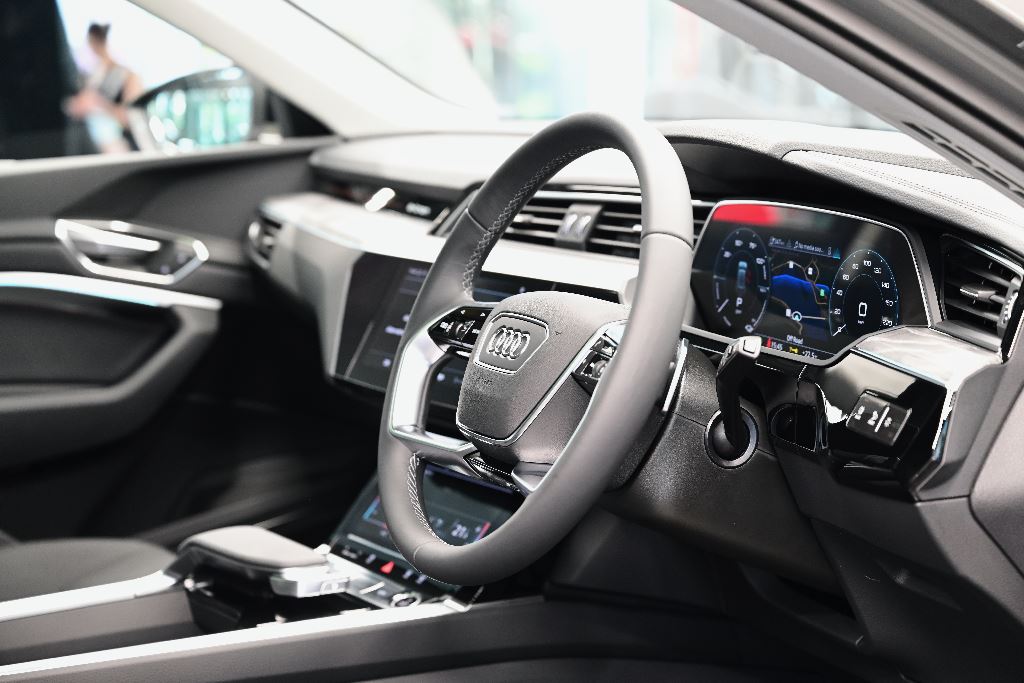 Audi Q8 e-tron正式在香港推出