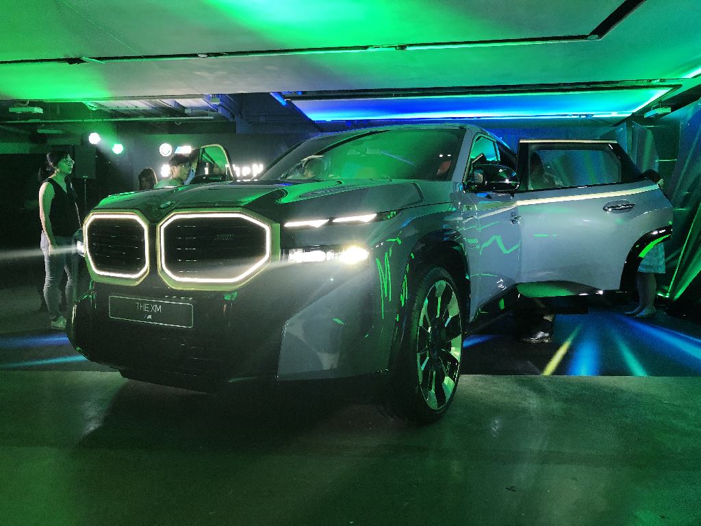 BMW XM是車迷的插電混能SUV大玩具