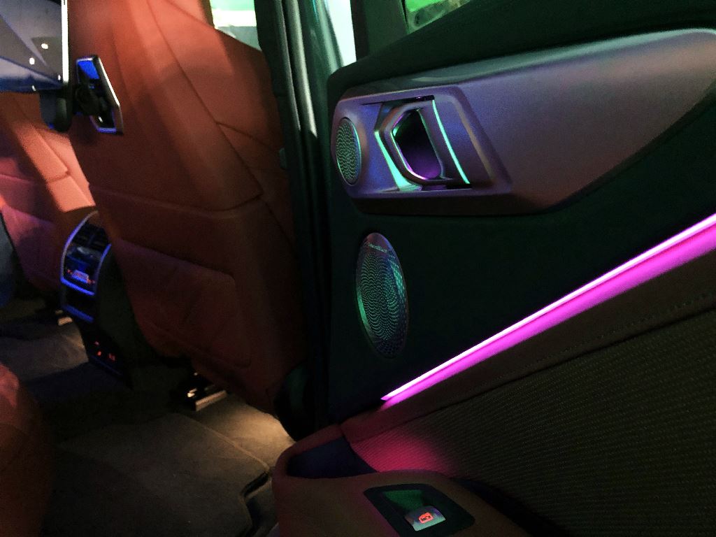 BMW XM是車迷的插電混能SUV大玩具