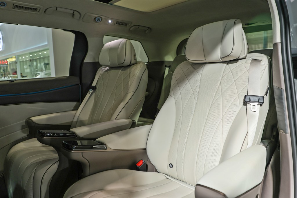 BYD Denza D9 挑戰豪華MPV市場