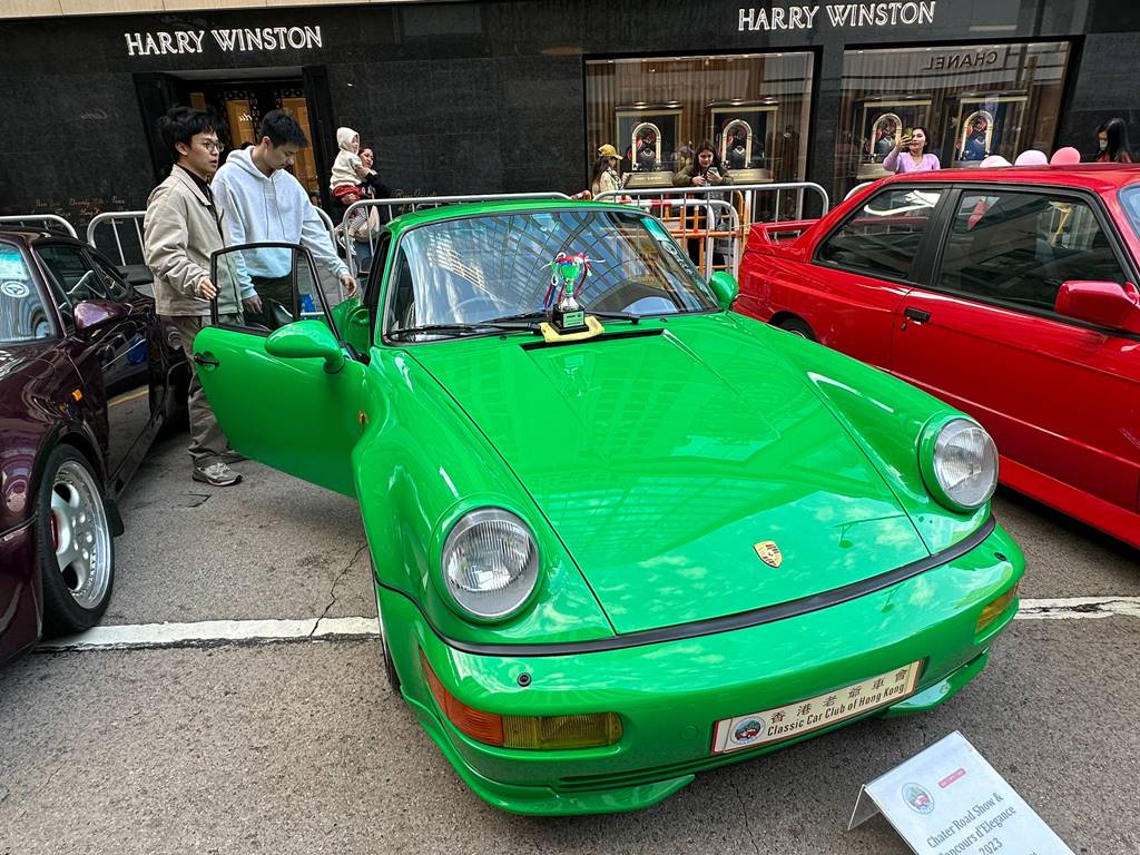<strong>Best Interior</strong>:1991 Porsche 964 Turbo 3.3