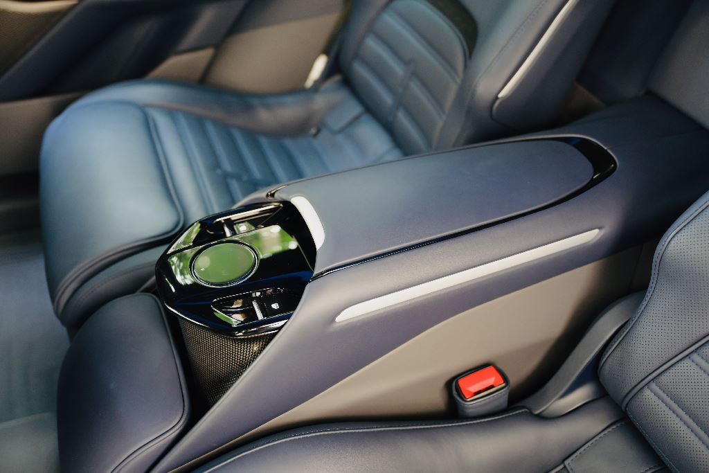 Ferrari Purosangue在香港推出