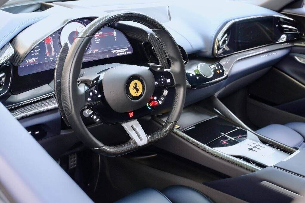 Ferrari Purosangue在香港推出